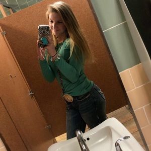 Meet your Posher, Lydia